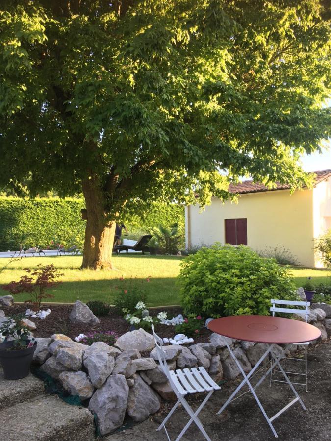Bed and Breakfast Domaine De La Vigne Cadalen Экстерьер фото