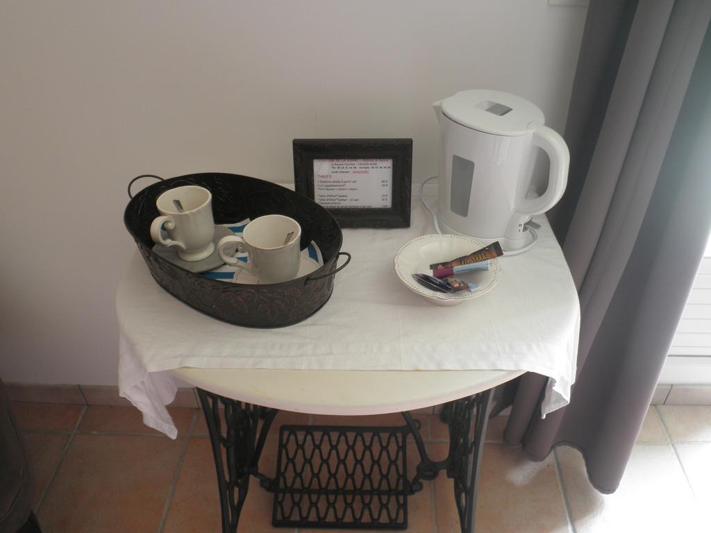 Bed and Breakfast Domaine De La Vigne Cadalen Экстерьер фото